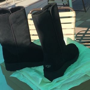 UGG BOOTS, size 6